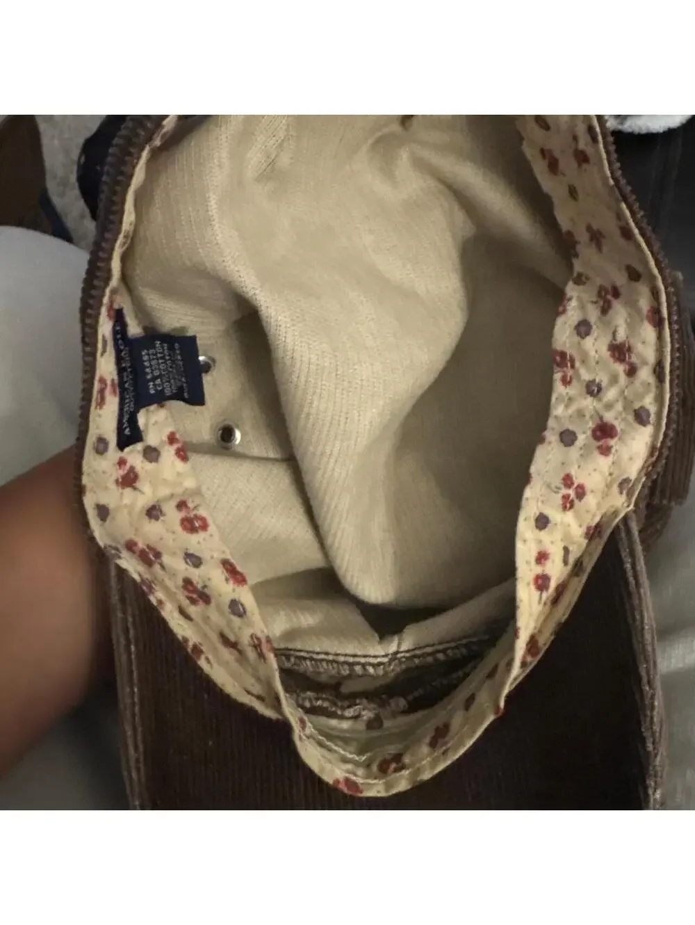 Beautiful Y2K Vintage American Eagle  corduroy cap with floral lining